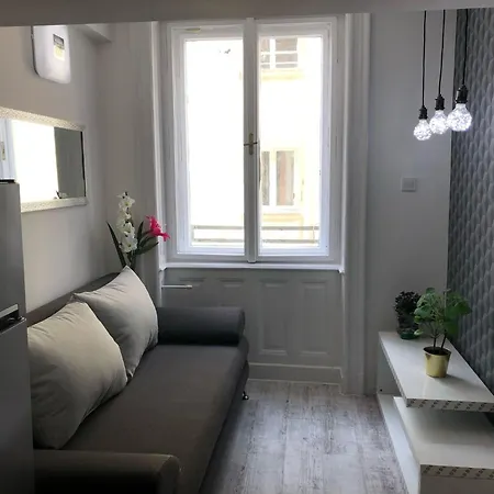 Corvin Apartment Near Semmelweis And Heimpal Budapest Exterior photo