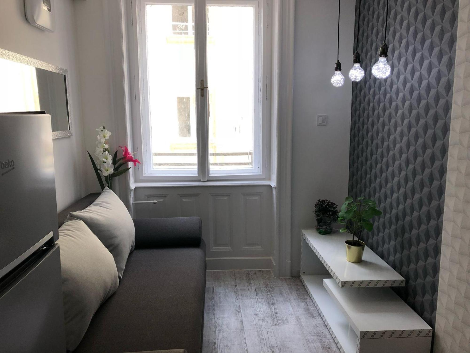 Apartamento Corvin Near Semmelweis And Heimpal Budapest